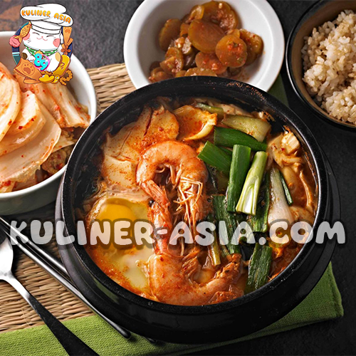 Haemul Sundubu- Jjigae (Sup Kimchi Tahu Seafood)