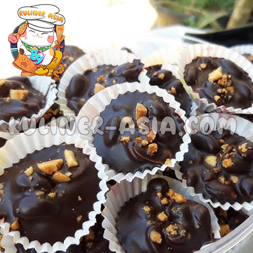 Kue Kacang Coklat Garing dan Lumer di Mulut