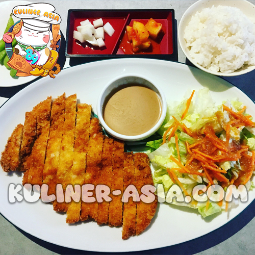 Ayam Panko Jepang Hidangan Bersama Keluarga