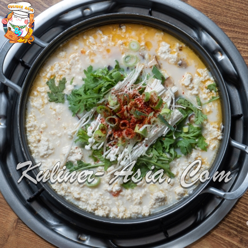 Chodang Sundubu: Tahu Lembut Legendaris dari Korea