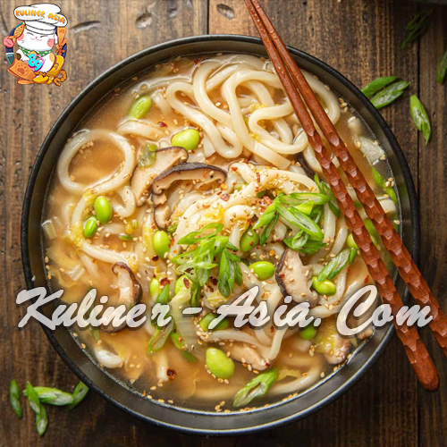 NOODLE SOUPS – Kuliner Tradisional Terfavorit